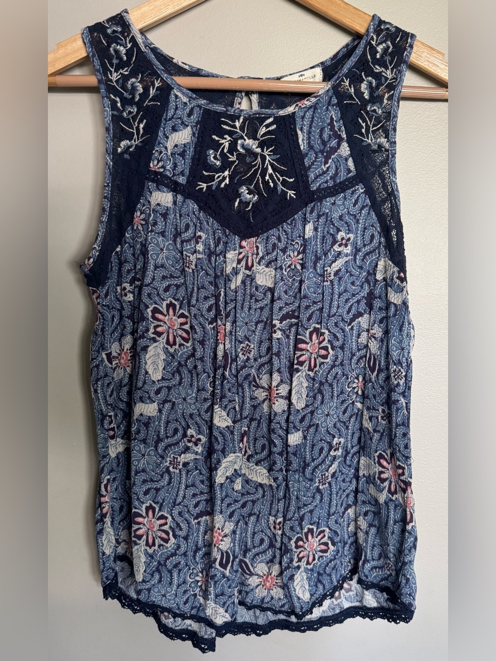 Mason & Belle Boho Floral Paisley Lace Tank Top Blue Sleeveless Size Small